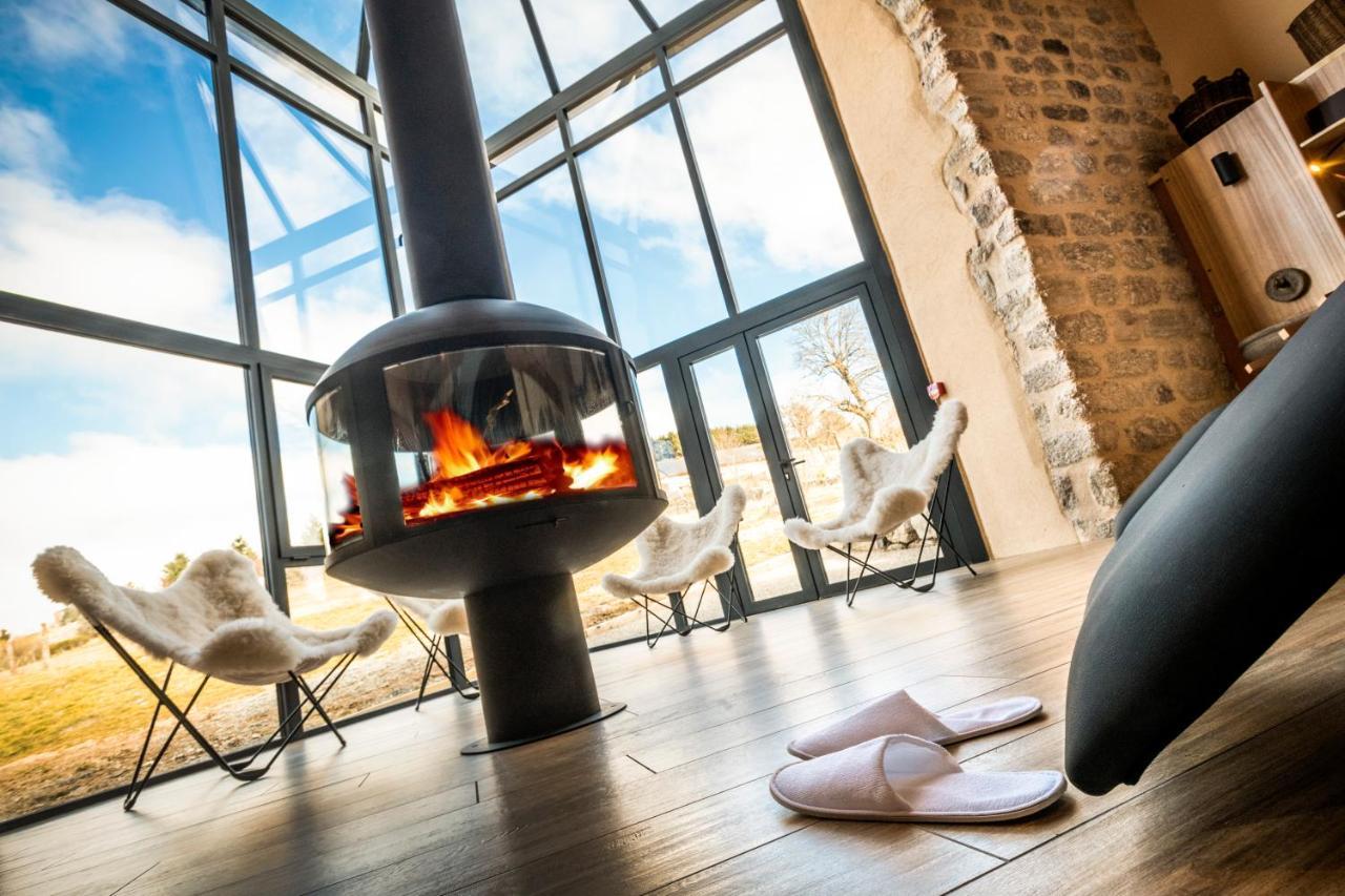 Hotel Restaurant De La Poste Et La Grange Detente, Espace Bien-Etre Châteauneuf-de-Randon エクステリア 写真