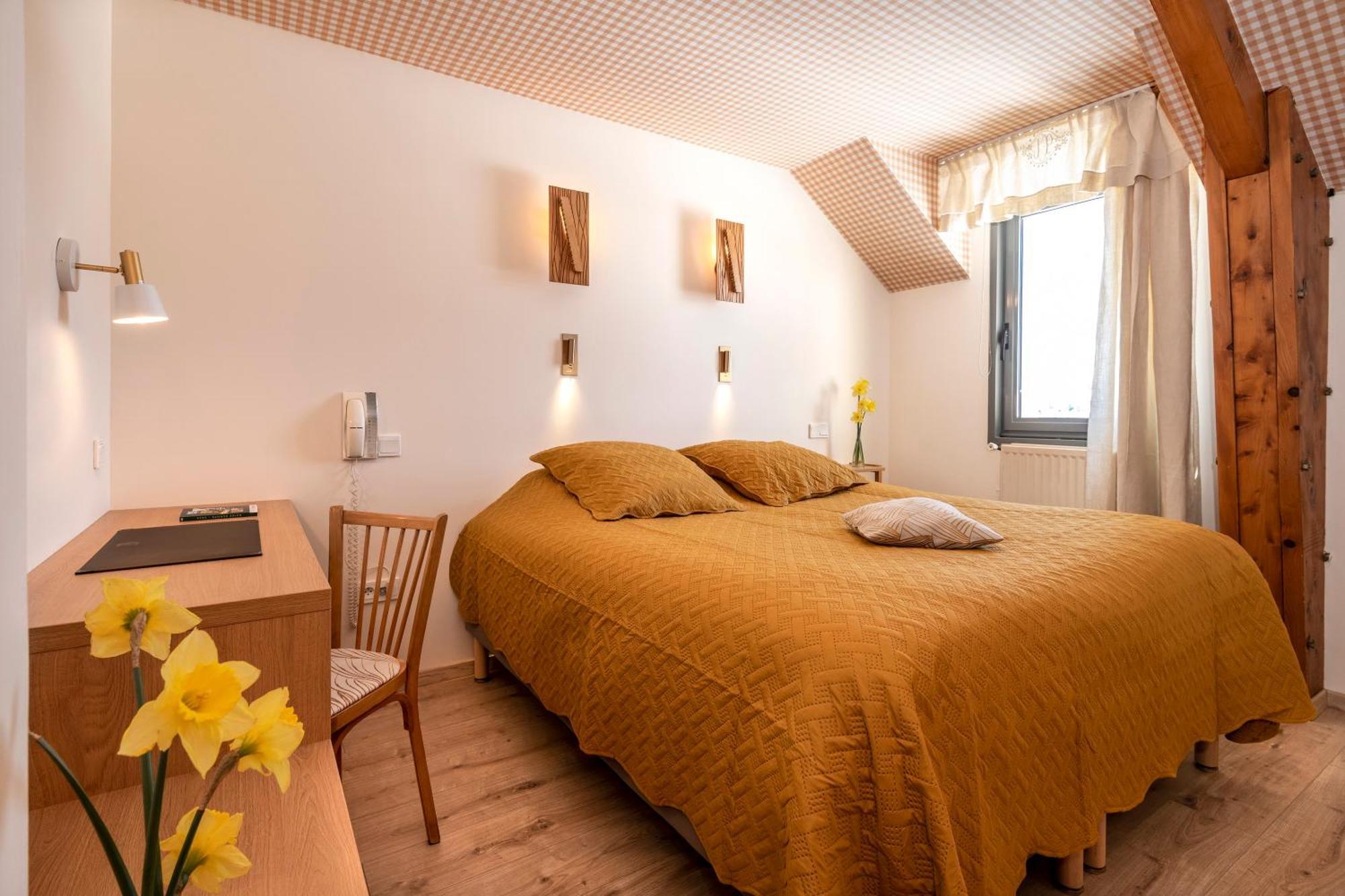 Hotel Restaurant De La Poste Et La Grange Detente, Espace Bien-Etre Châteauneuf-de-Randon 部屋 写真