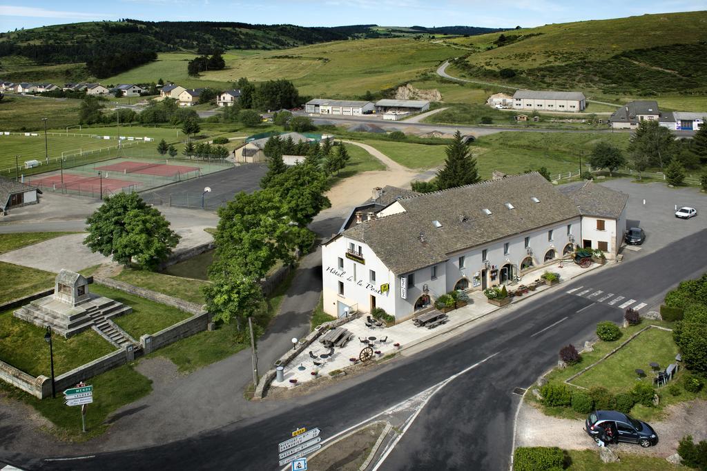 Hotel Restaurant De La Poste Et La Grange Detente, Espace Bien-Etre Châteauneuf-de-Randon エクステリア 写真